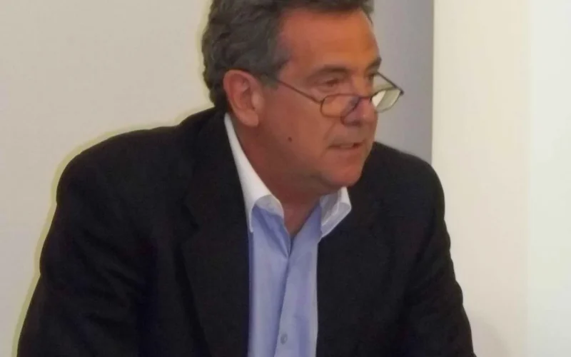 Βιογραφικό Απ. Οικονόμου